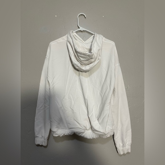 Lululemon Twisted & Tucked Pullover White - Picture 3 of 5